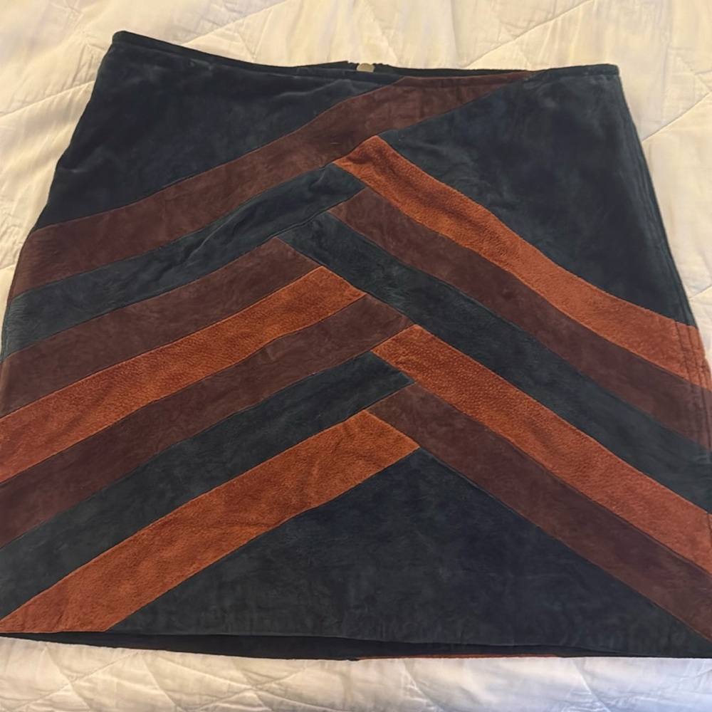 BlankNYC Suede Multi Color Mini Skirt 
Size 27
